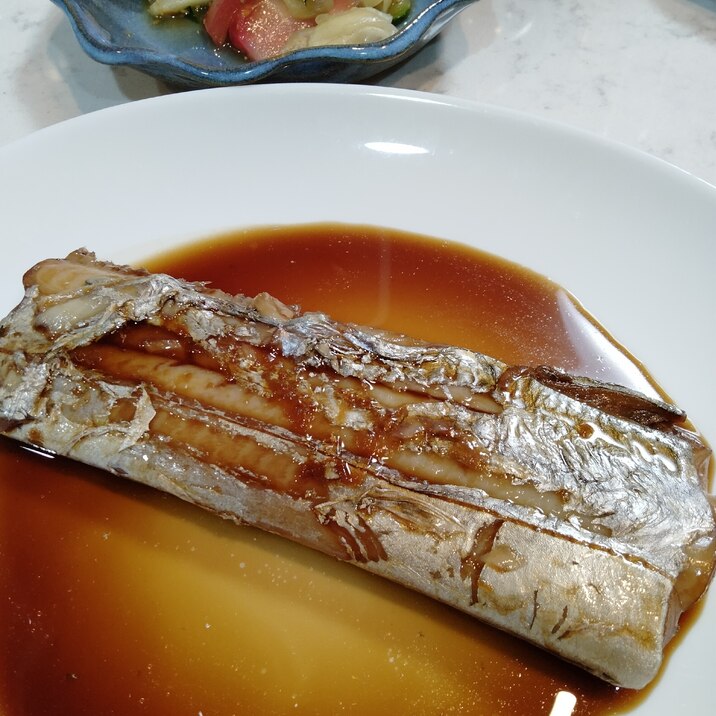 太刀魚の煮付け(丸ごと一匹購入)